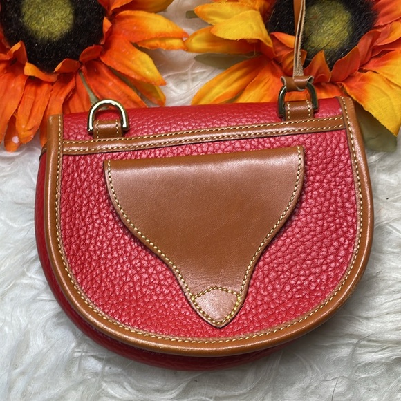 🌺 Dooney & Bourke belt bag / crossbody bag 🌺 - Picture 4 of 13